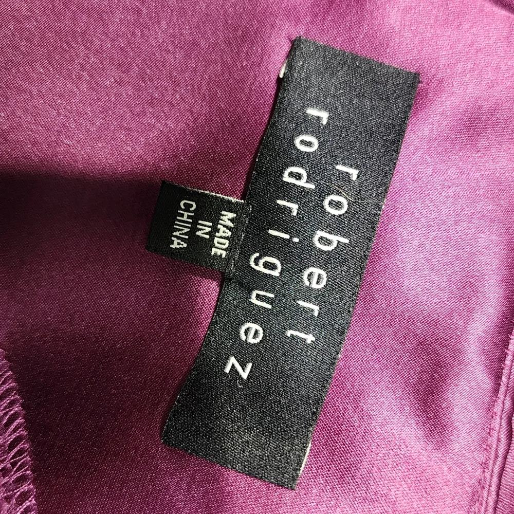 ROBERT RODRIGUEZ Elegant Purple Sleeveless Dress with Amazing Pleating Detail - Picture 6 of 7